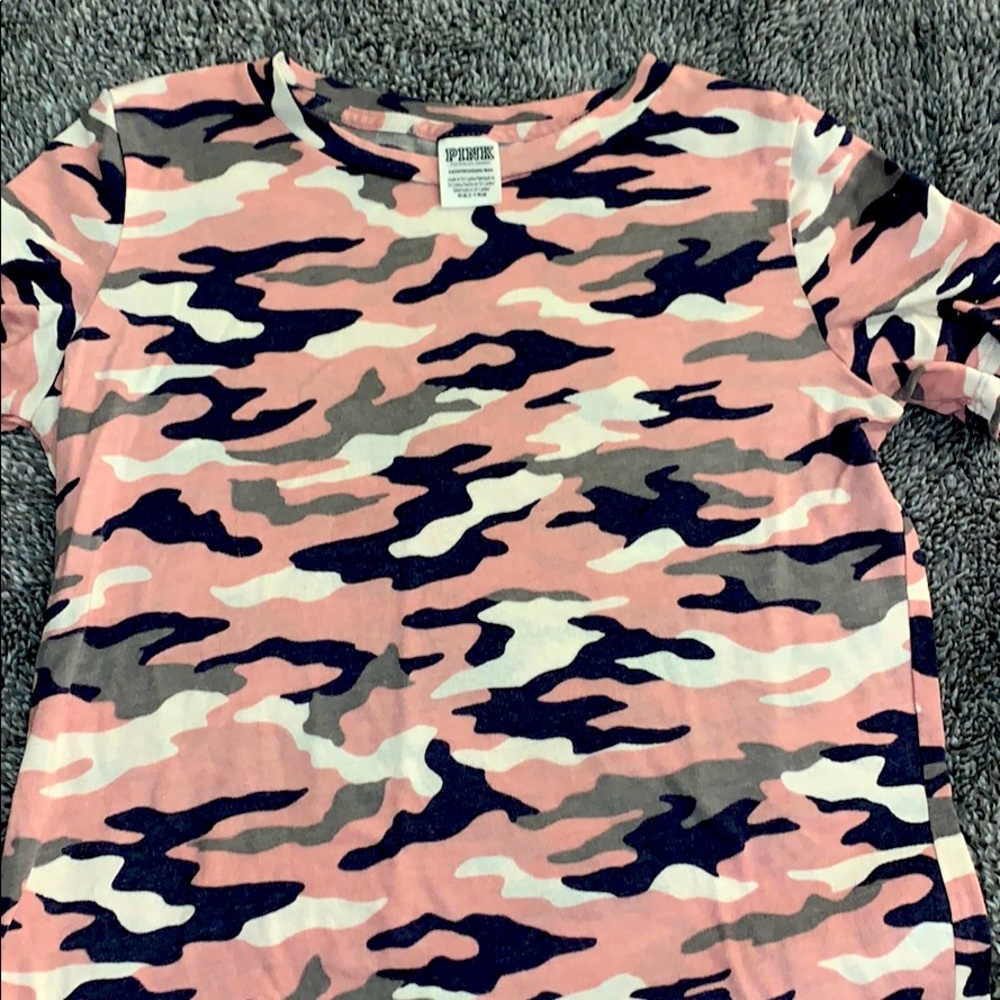 Pink tee!
